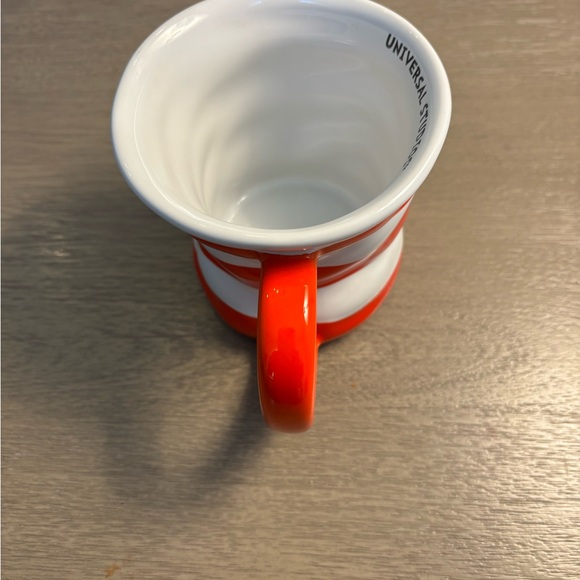 Universal Bold Red and White Mug - Picture 4 of 9